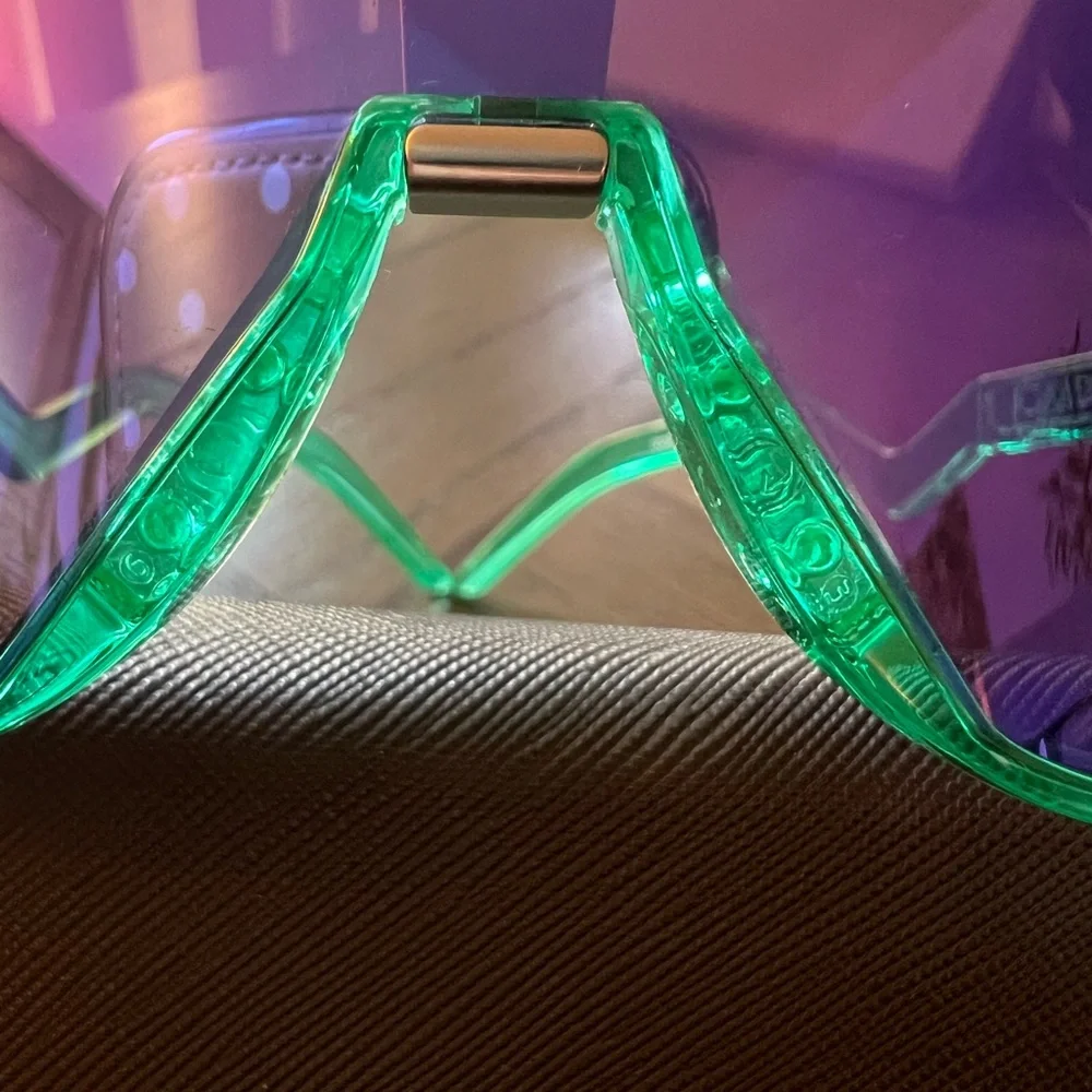 Oakley goggle style